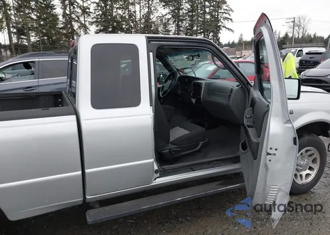 2010 Ford Ranger Xlt z USA, uszkodzony, nr VIN 1FTKR4EE5APA53215